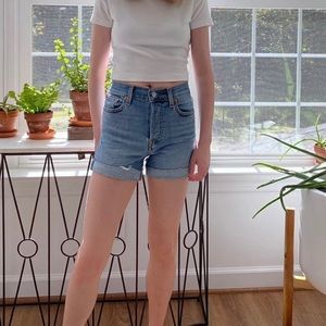 Levi's High Rise Wedgie Short Size W25